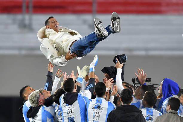 乐鱼电竞-【世预赛】小蜘蛛传射迪巴拉破门，阿根廷3比0智利